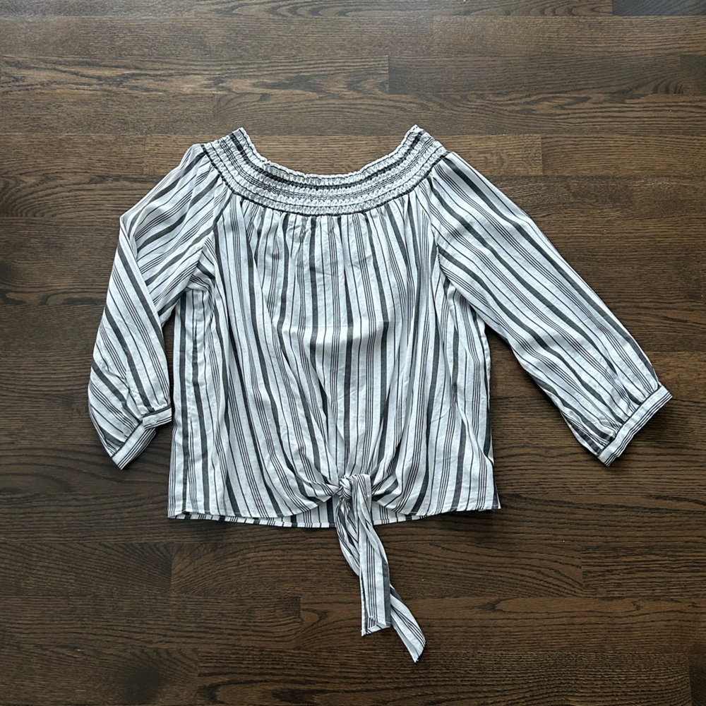 👕2 for 18$👕| Dynamite striped shirt off-shoulder